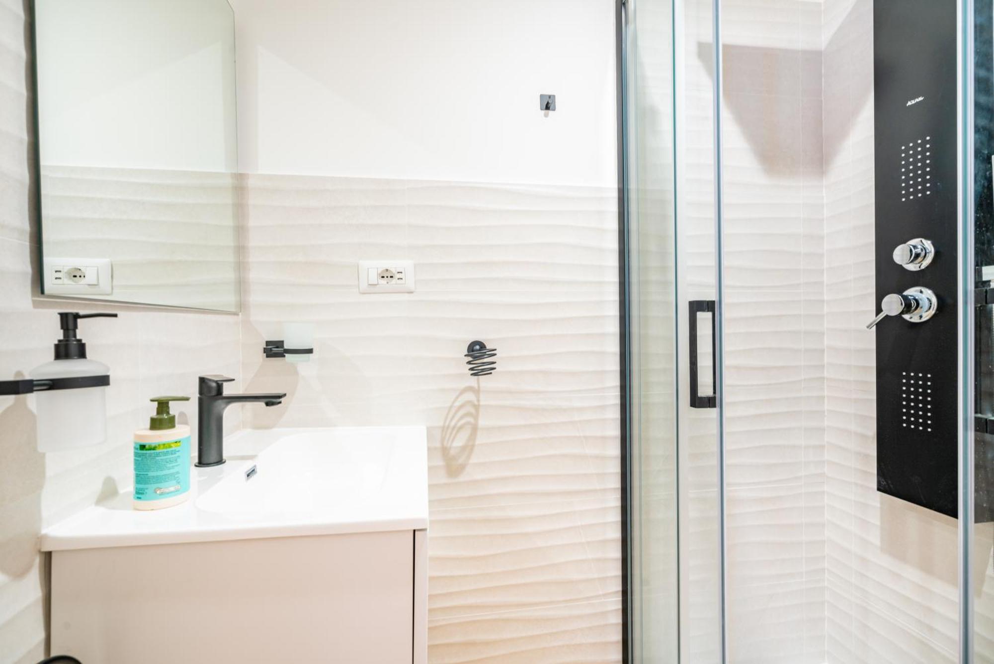 Sunscape Rooms Cagliari City Center Εξωτερικό φωτογραφία